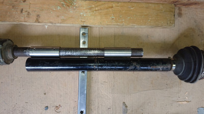 Drive shaft with shims