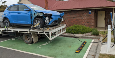 Kona 2021 on a truck, plugged to DC fast charger