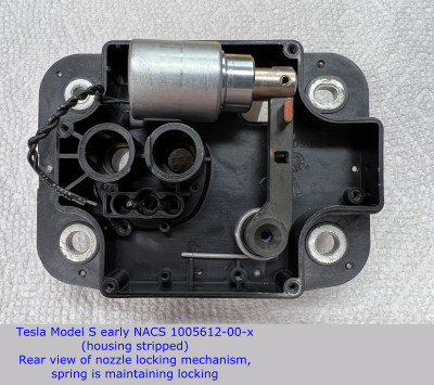 Telsla Model S early Charge Port: Nozzle lock mechanism, rear view with housing stripped