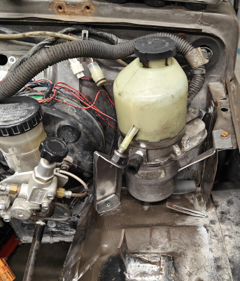 PS pump mounts.jpg