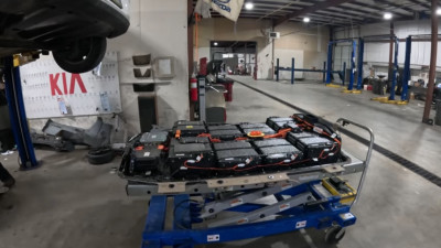 Kia Soul EV Battery Pack 02.jpg