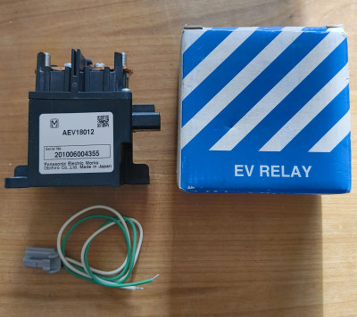 AEV18012