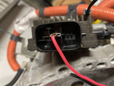 Oil pump controller pins.JPG