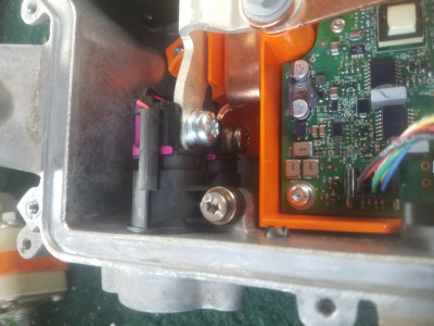 This is inside the hvfjb. Looks like they easily unbolt from the busbars.