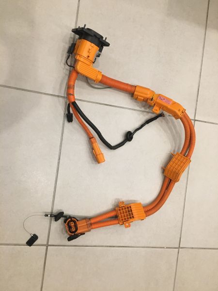 File:Hyundai CCS charge port.jpg