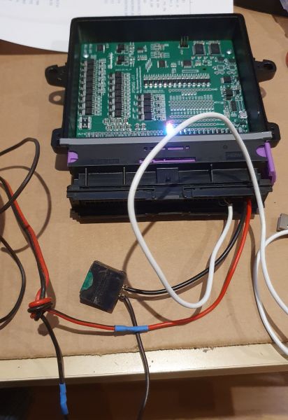 File:12V connected.jpg