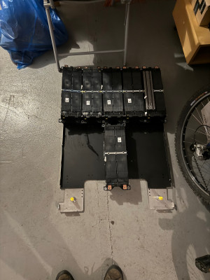 Ioniq5 Modules on Cooling Plate